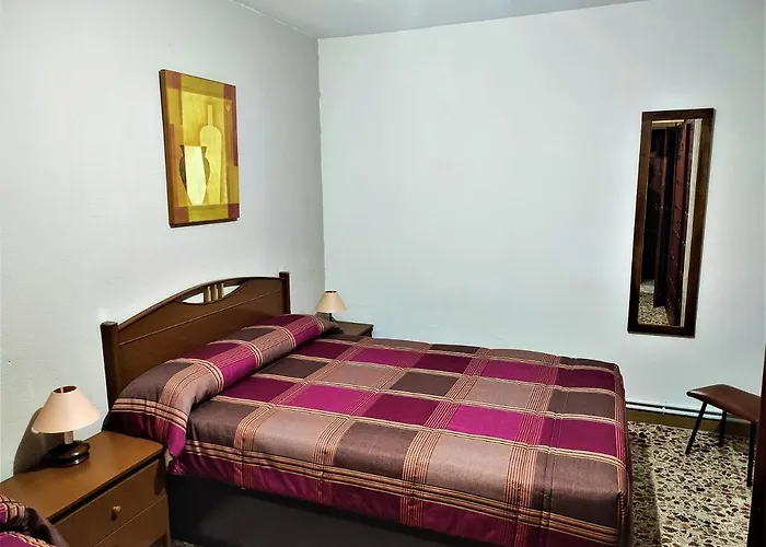 El Huerto Con Jardin بيت للعطل Lumbrales